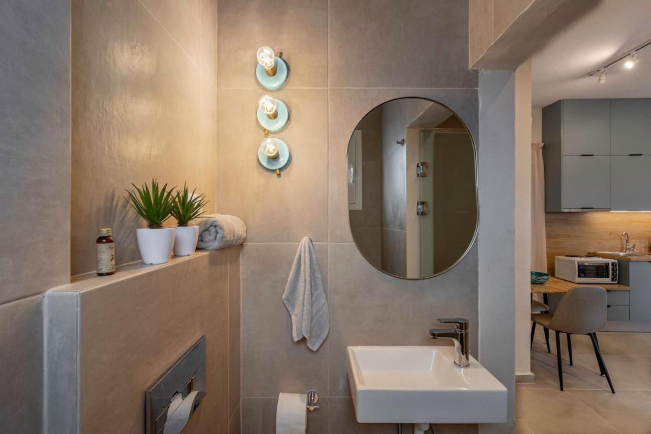 Thea Small House Ксанті Екстер'єр фото