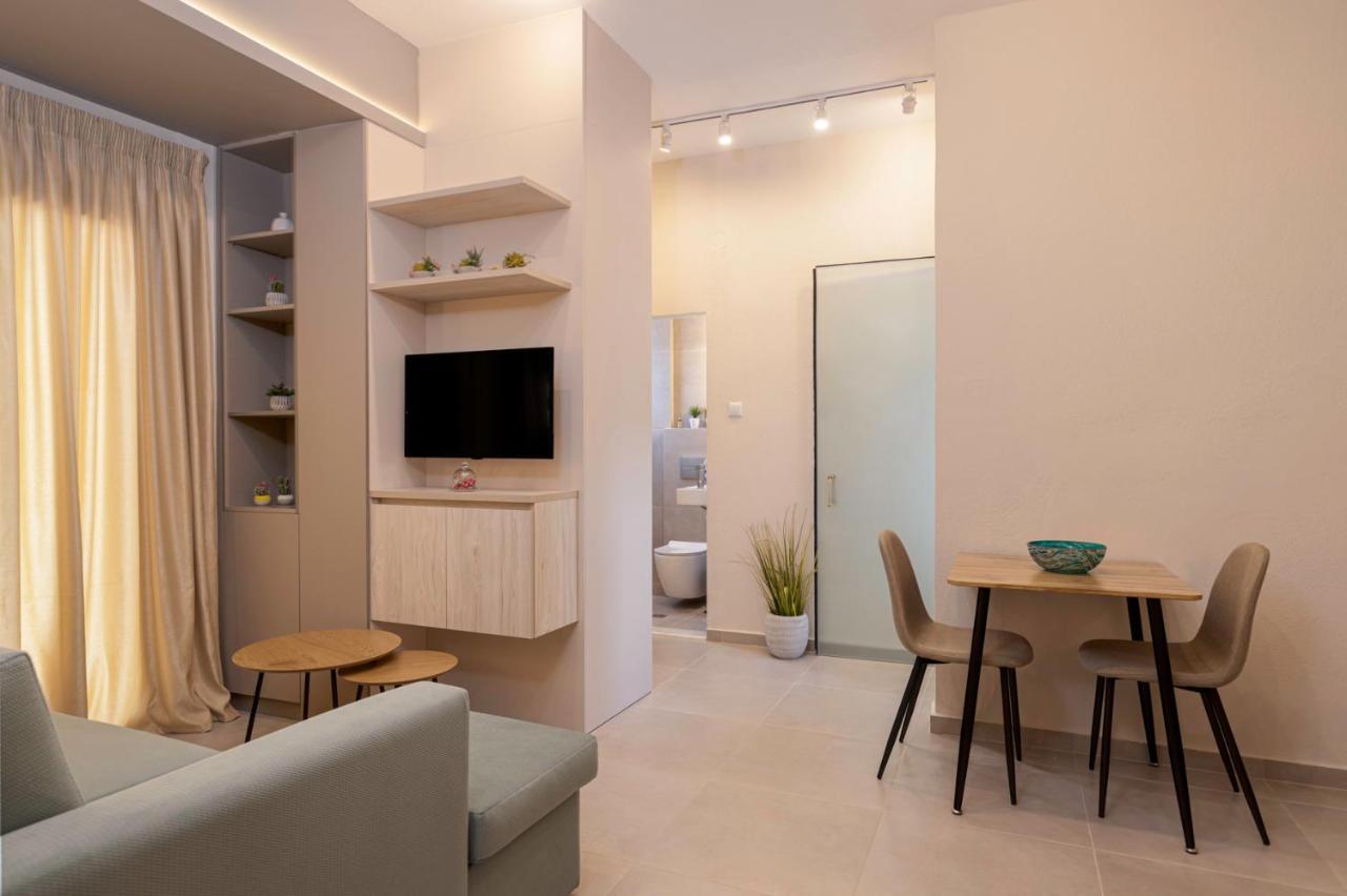 Thea Small House Ксанті Екстер'єр фото