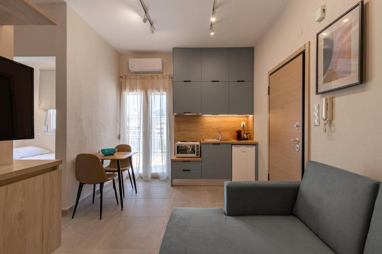 Thea Small House Ксанті Екстер'єр фото